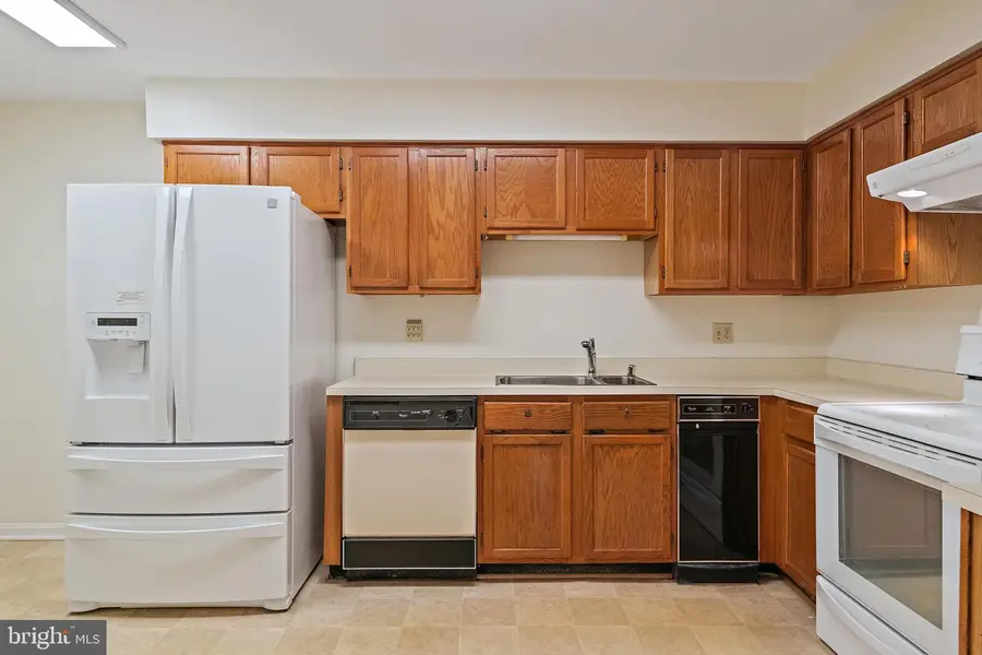 2900 Shipmaster Way #120, Annapolis, MD 21401 - #3