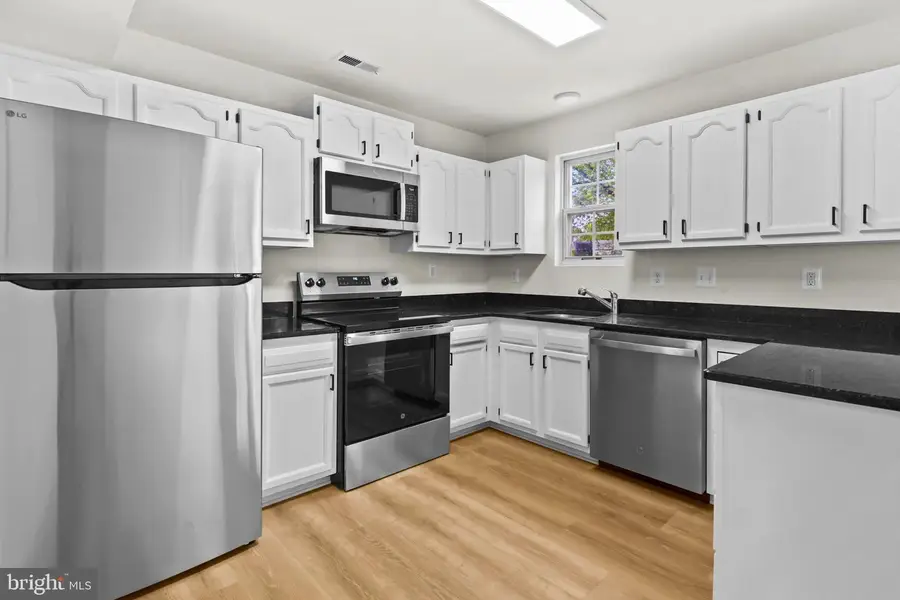 806 Selby Blvd, Edgewater, MD 21037 - #3