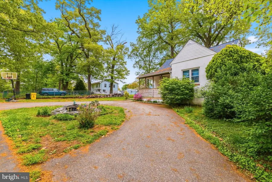 995 9th St, Pasadena, MD 21122 - #2