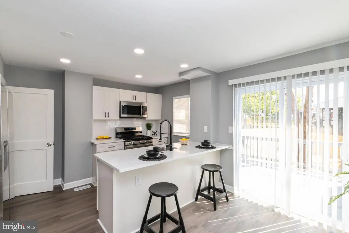 207 Riverview #207, Baltimore, MD 21225 - #1