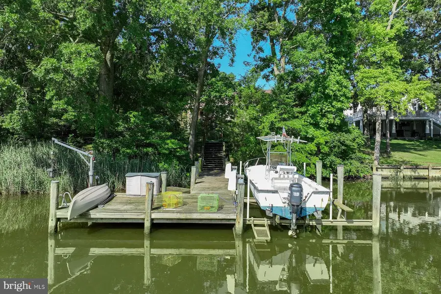 4119 Waterview Dr, Edgewater, MD 21037 - #2