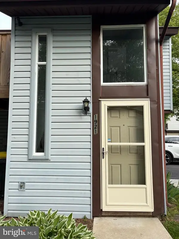 1921 Everglade Ct, CROFTON, MD 21114