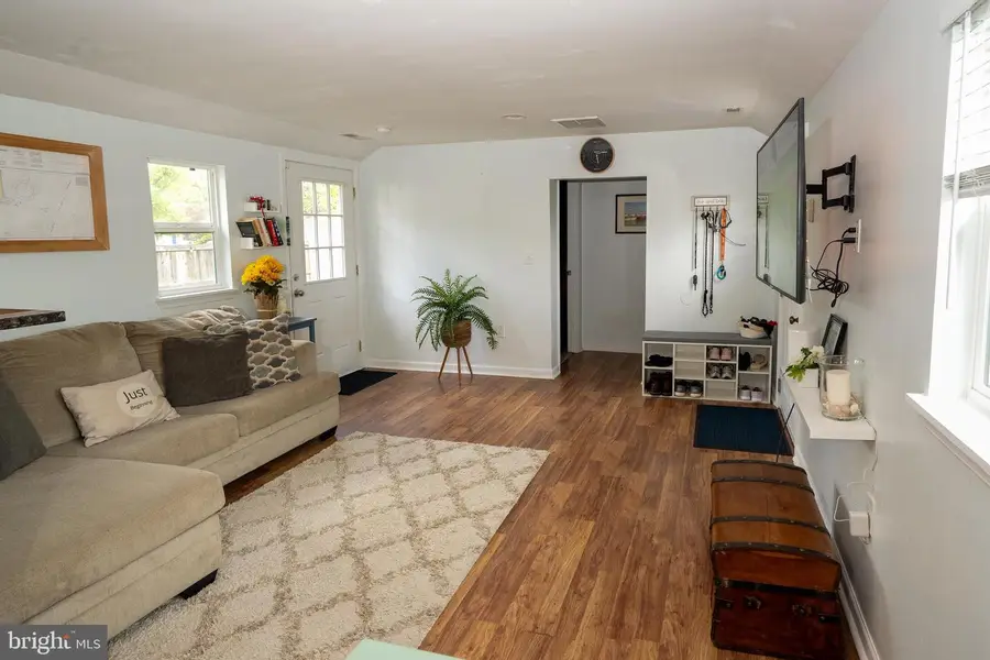 1816 Cremen Rd, Pasadena, MD 21122 - #3