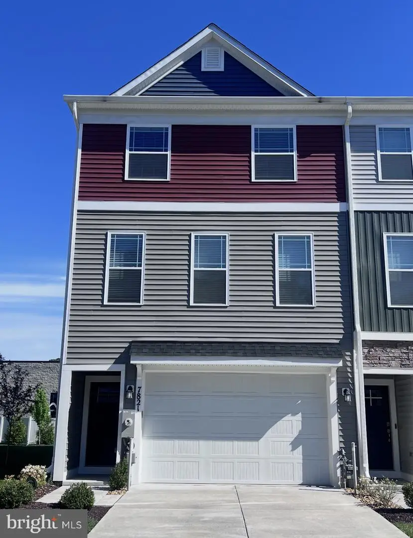 7821 Wolf Run Ln, Severn, MD 21144 - #1