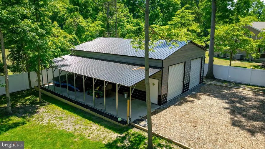 8331 Woodland Rd, Pasadena, MD 21122 - #3