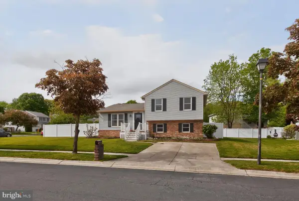 1300 Roundhouse Ct, SEVERN, MD 21144