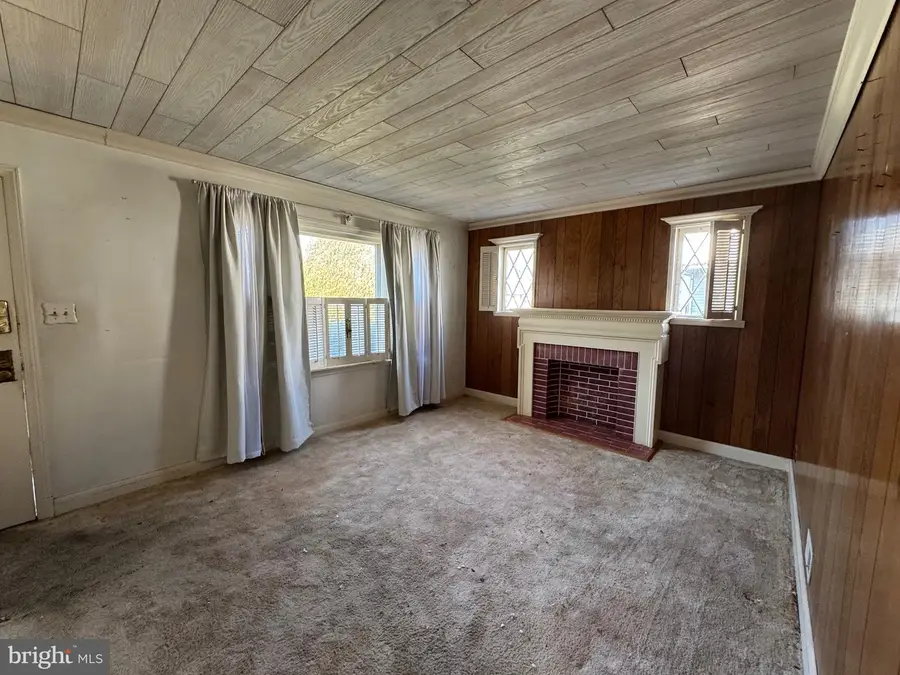 19 Seward Ave, Baltimore, MD 21225 - #2