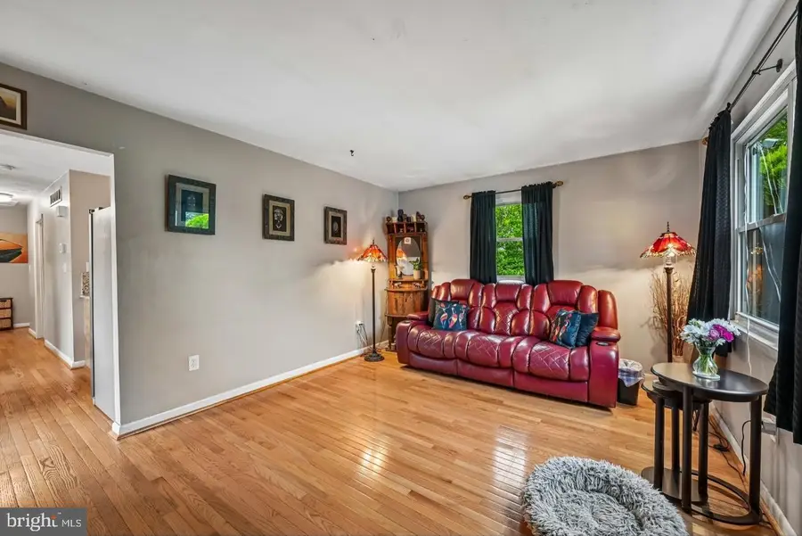 22 Main Ave Sw, Glen Burnie, MD 21061 - #2