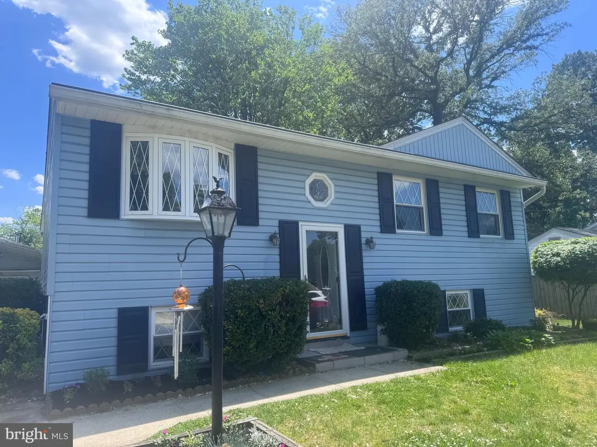 755 215th St, Pasadena, MD 21122 - #1