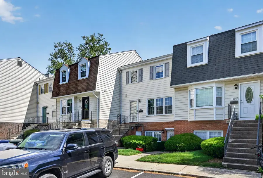 1610 E Bancroft Ln, Crofton, MD 21114 - #3
