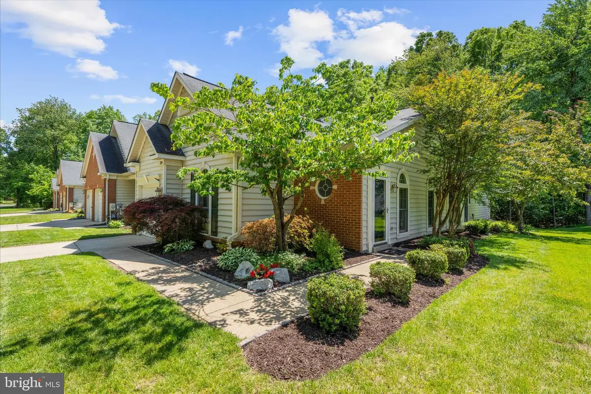334 Colony Point Pl, Edgewater, MD 21037 - #1