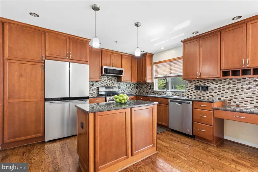 211 Gray Fox Ct, Edgewater, MD 21037 - #3