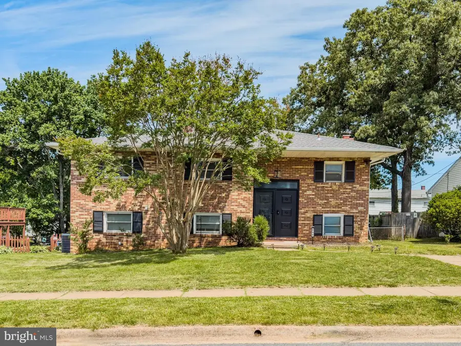 292 Mackintosh Dr, Glen Burnie, MD 21061 - #2