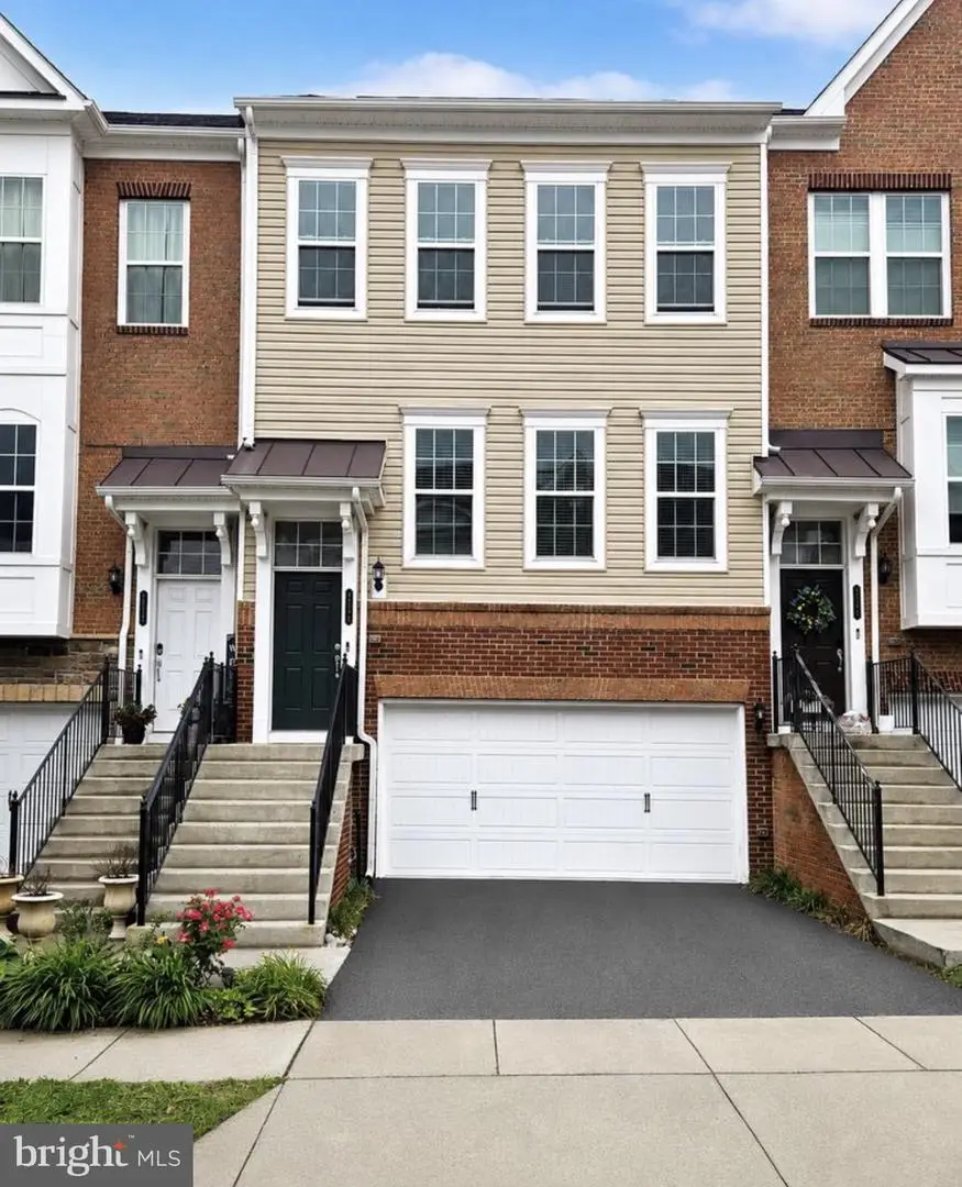 7733 Cresap Ln, Hanover, MD 21076 - #1