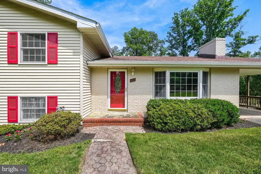 304 Pine Cir, Severna Park, MD 21146 - #2