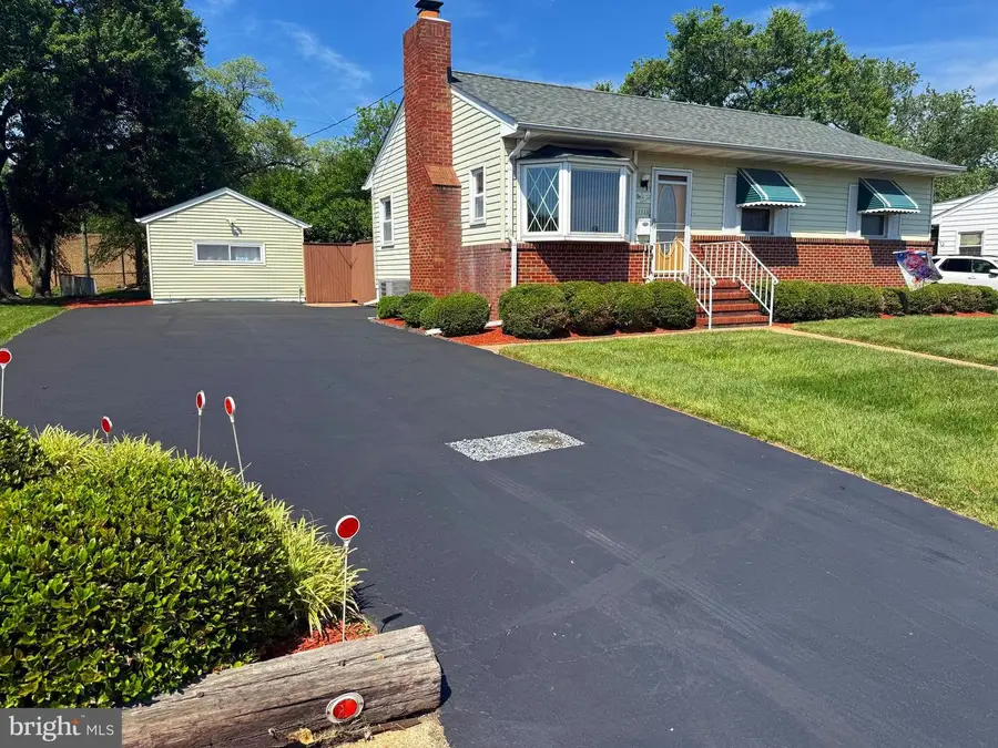 1116 Mchenry Dr, Glen Burnie, MD 21061 - #2