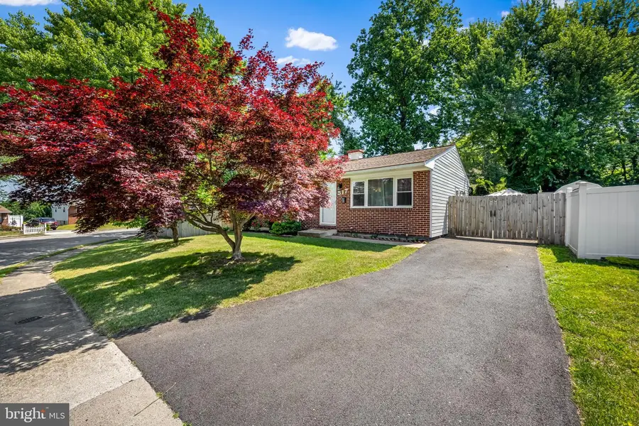 517 Fountain Dr, Linthicum Heights, MD 21090 - #3