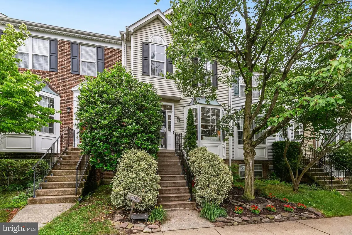 2505 Lesh Ct, Crofton, MD 21114 - #1
