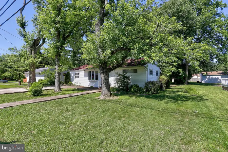 202 Brookfield Rd, Pasadena, MD 21122 - #2