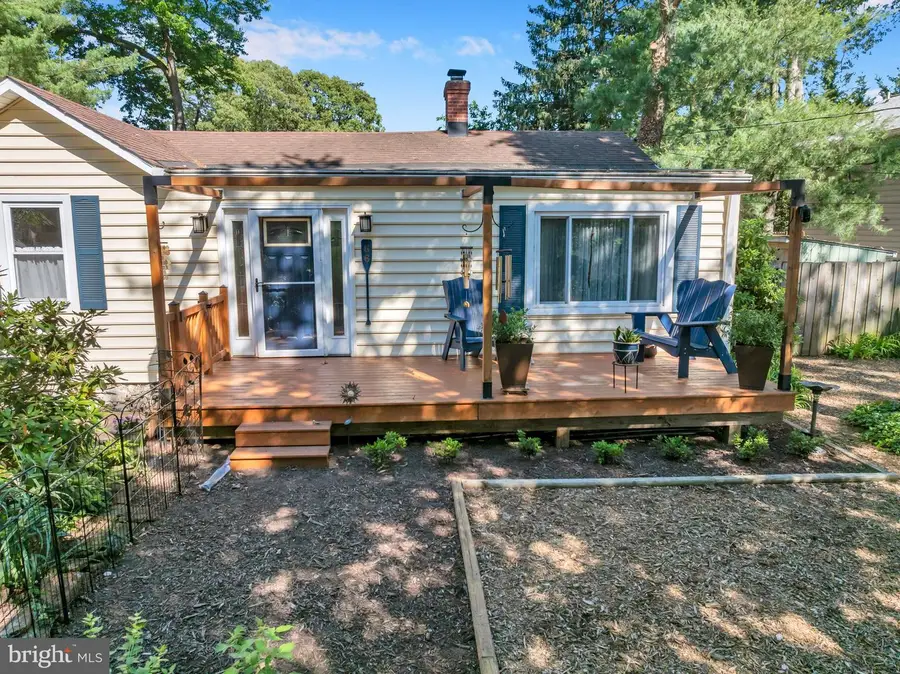 86 Riverside Dr, Severna Park, MD 21146 - #2