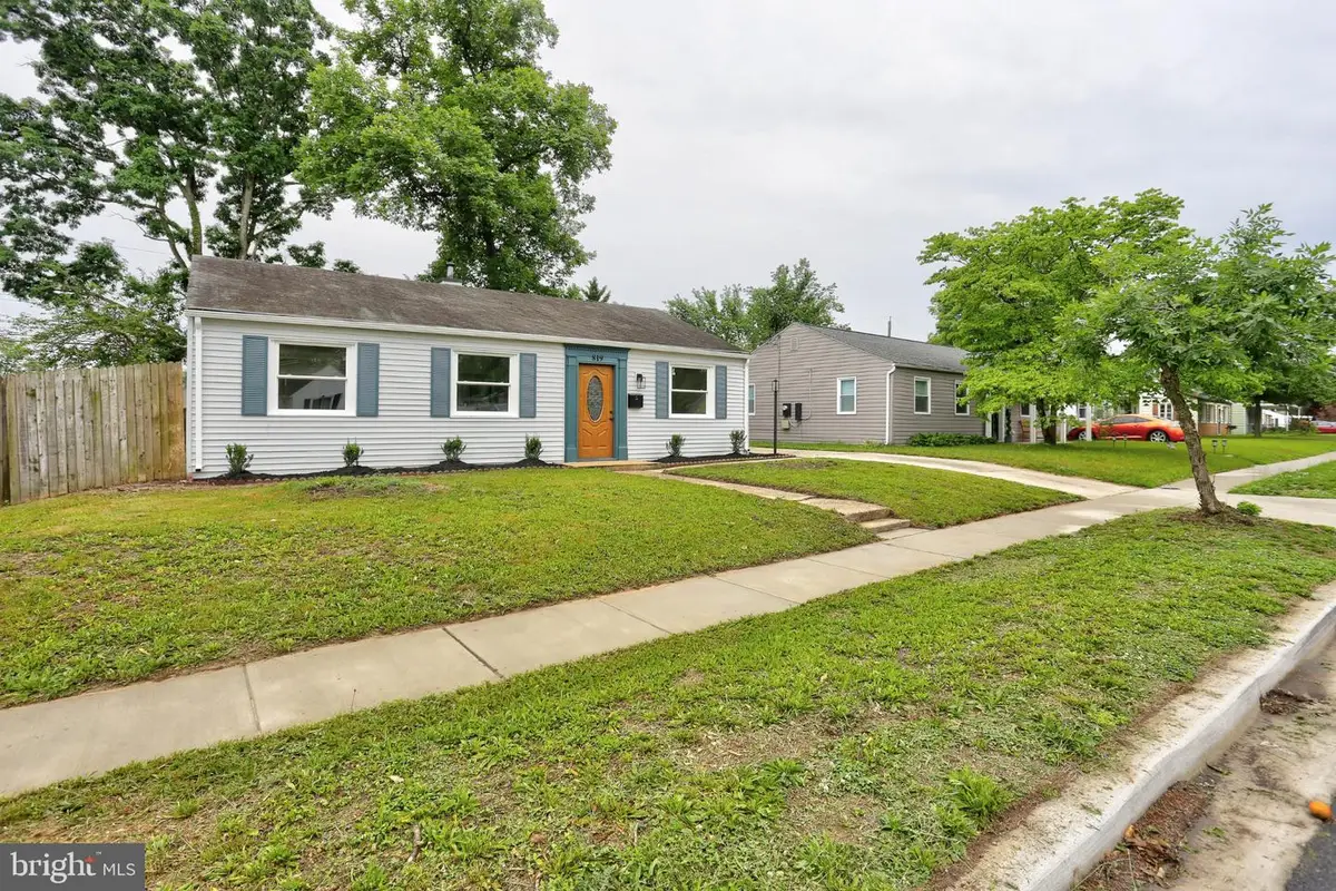 819 Dale Rd, Glen Burnie, MD 21060 - #1