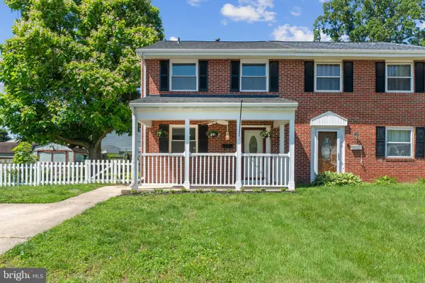 8582 Beacon Point Rd, PASADENA, MD 21122