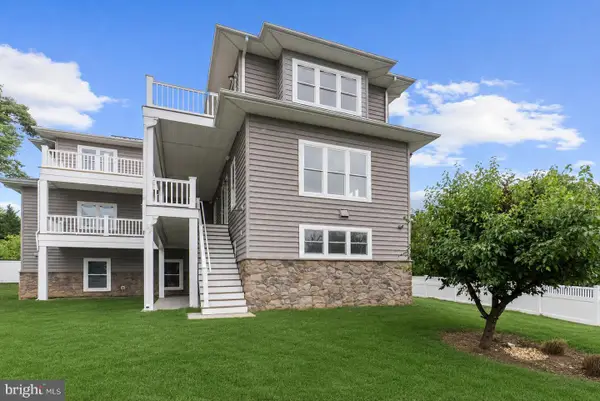 1203 Shore Dr, EDGEWATER, MD 21037