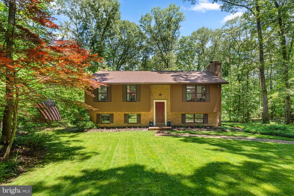 8250 Railroad Ave, Pasadena, MD 21122 - #1