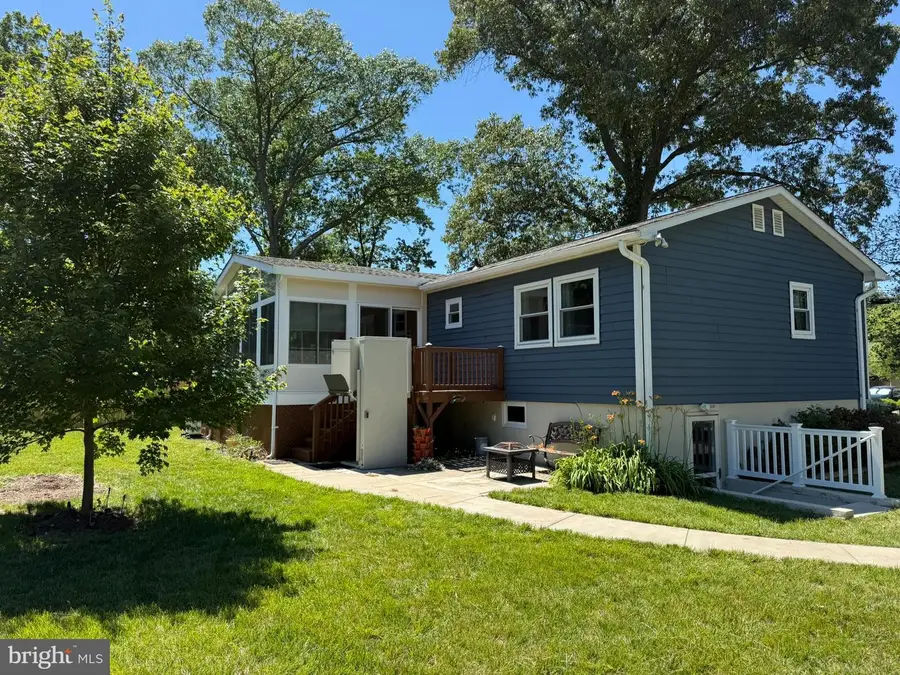 675 211th St, Pasadena, MD 21122 - #3