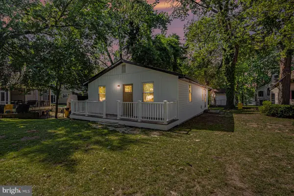 910 Pierpoint Dr, PASADENA, MD 21122