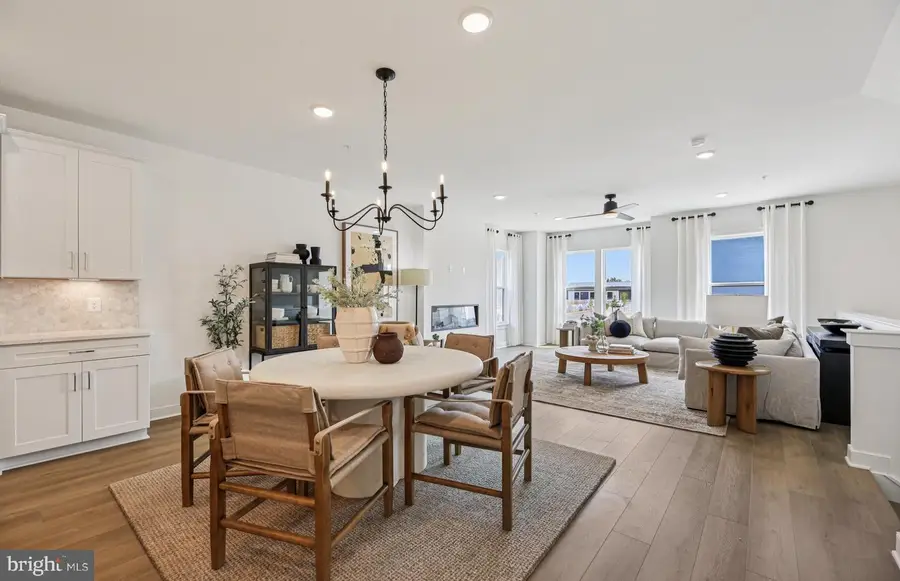 1180 Crested Wood Dr, Laurel, MD 20724 - #3