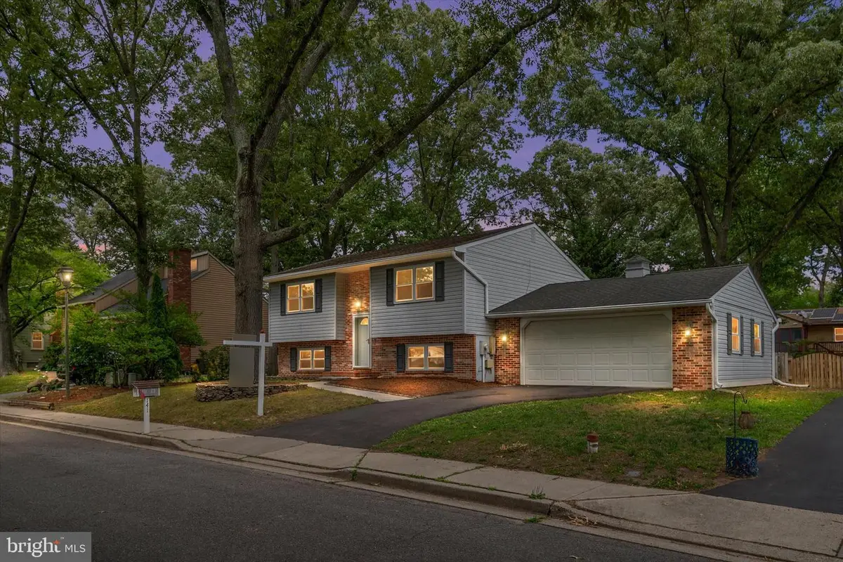 141 Delaware Ave, Pasadena, MD 21122 - #1