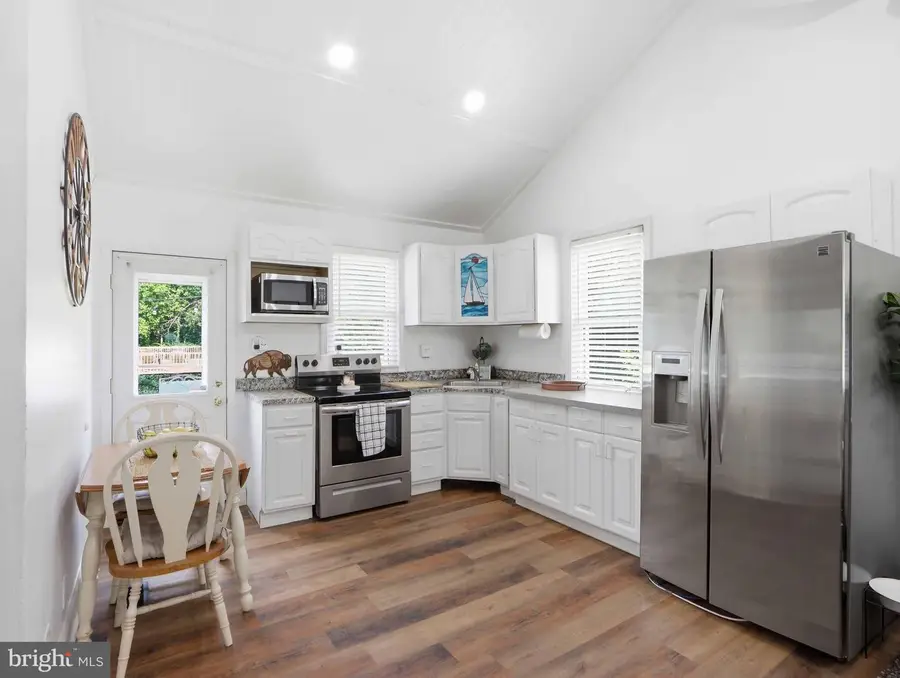 8829 Fort Smallwood Rd, Pasadena, MD 21122 - #3