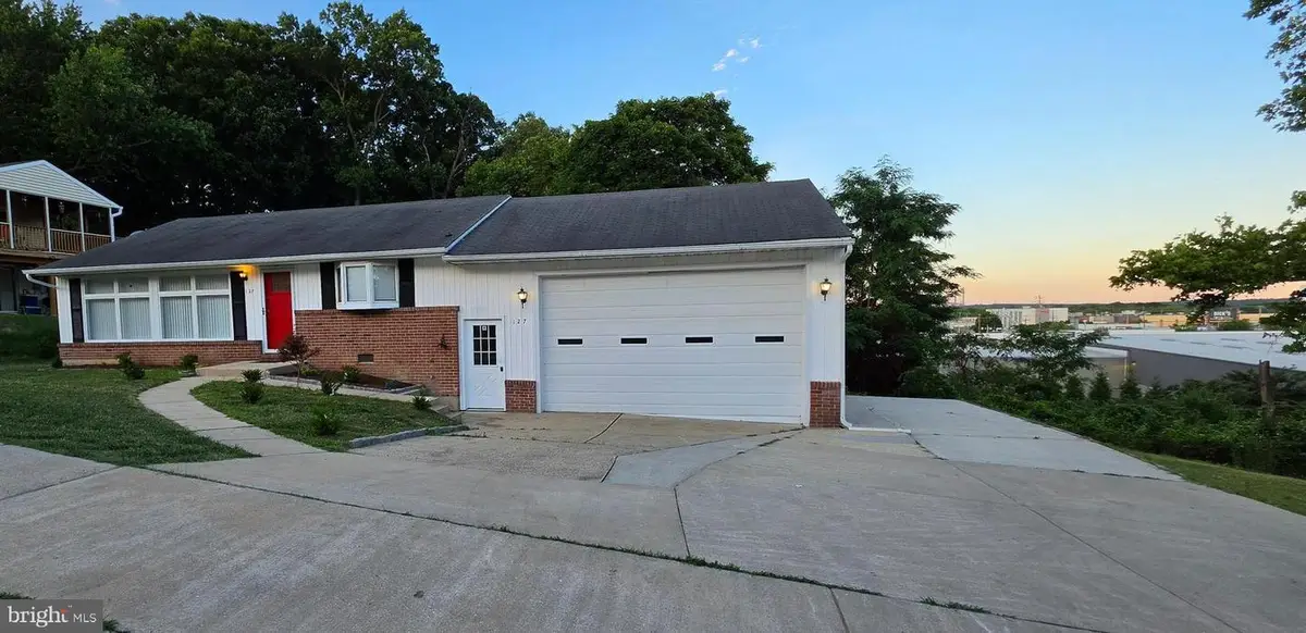 127 Shelly Rd, Glen Burnie, MD 21061 - #1