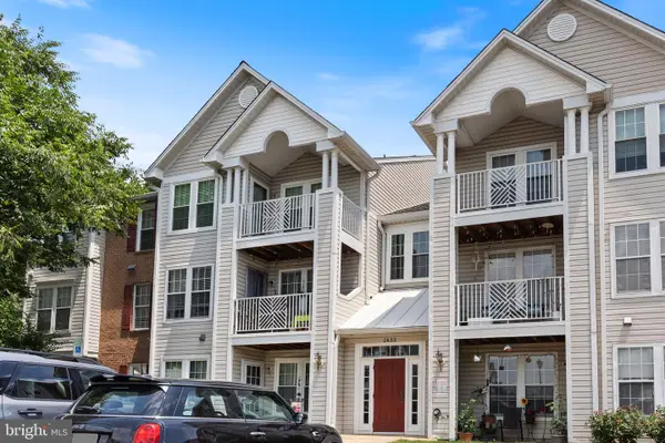 2452 Apple Blossom Ln #202, ODENTON, MD 21113