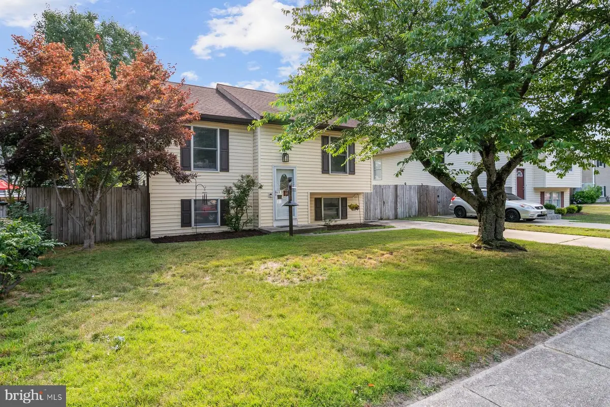 8033 Escalon Ave, Pasadena, MD 21122 - #1