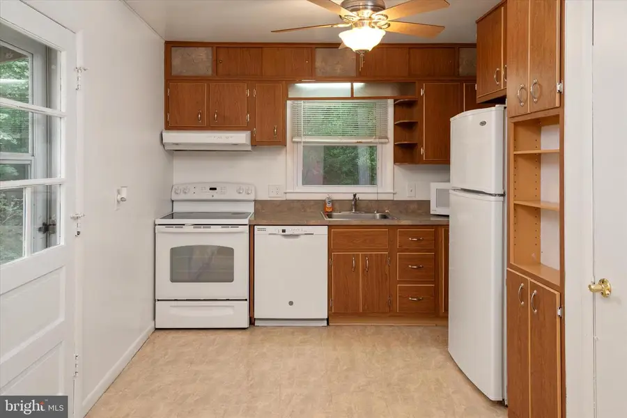 410 Walnut Dr, Annapolis, MD 21403 - #3