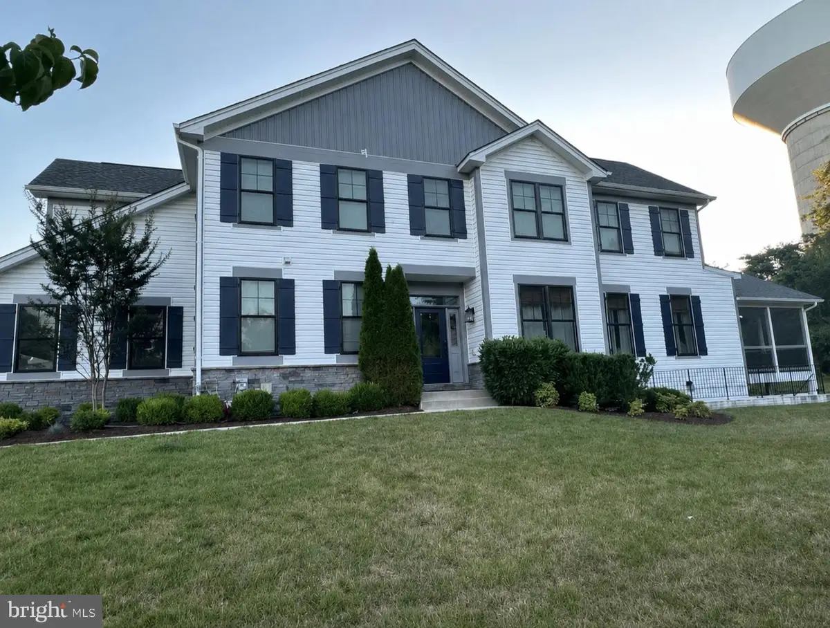 8638 Saint Anthony Dr, Severn, MD 21144 - #1