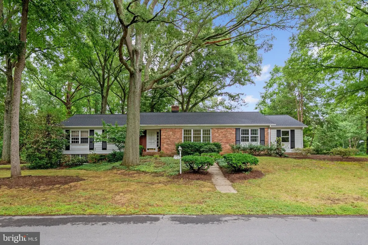 2741 Fennel Rd, Edgewater, MD 21037 - #1