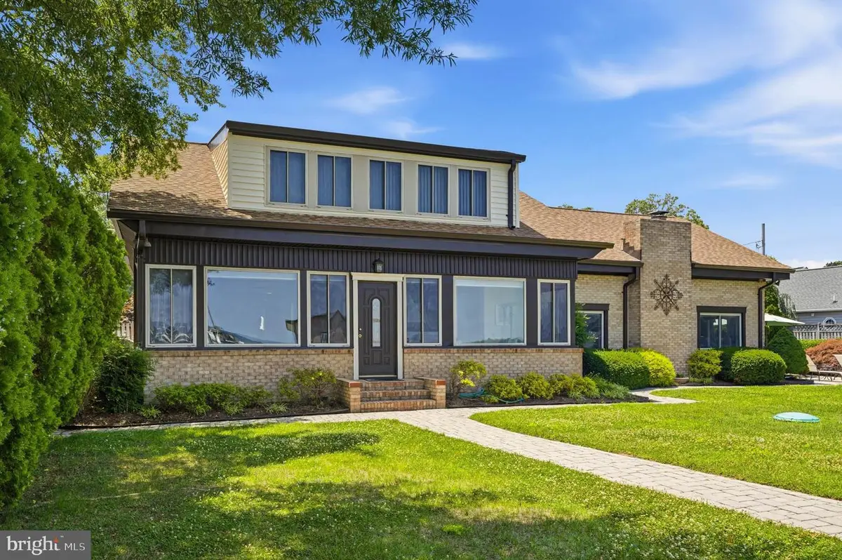 3689 1st Ave, Edgewater, MD 21037 - #1