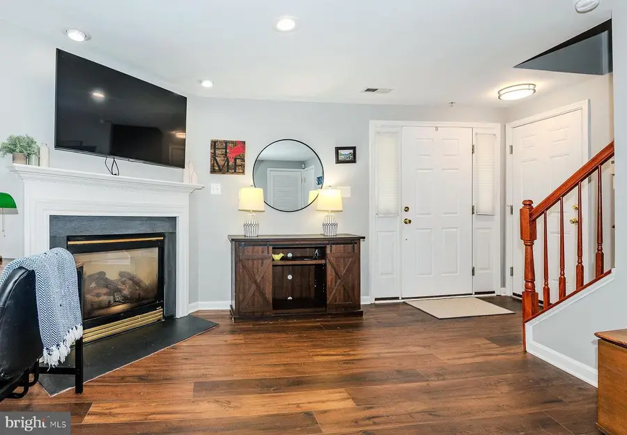 1329 Peppertree Ct, Crofton, MD 21114 - #3