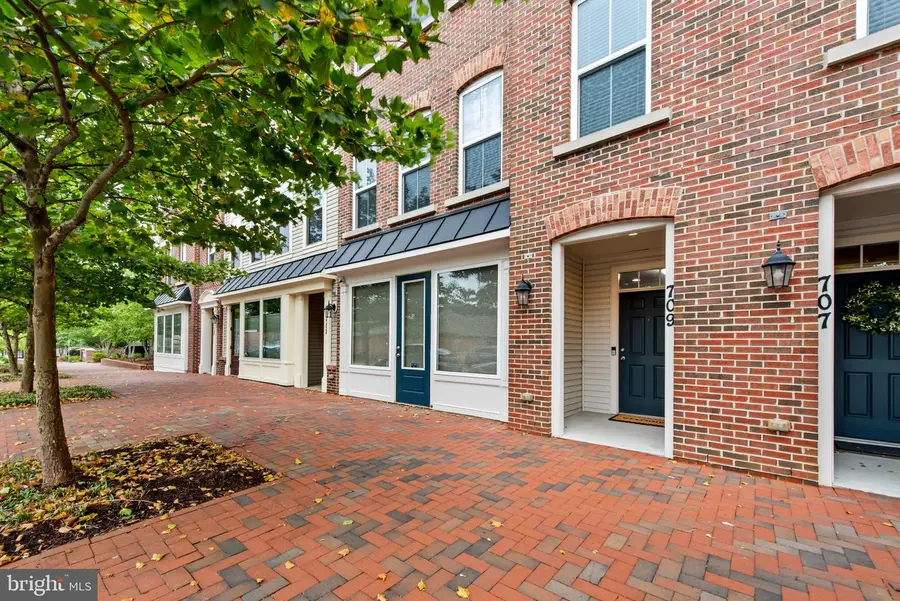 709 Skippers Ln, Annapolis, MD 21401 - #2
