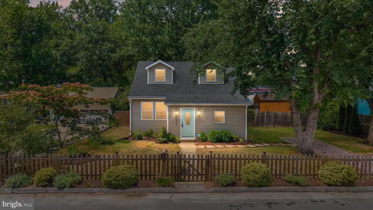 1906 Ridgeville Rd, Edgewater, MD 21037 - #1