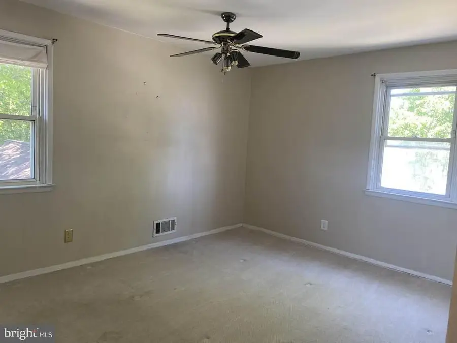 320 Ardmore Rd, Linthicum Heights, MD 21090 - #3