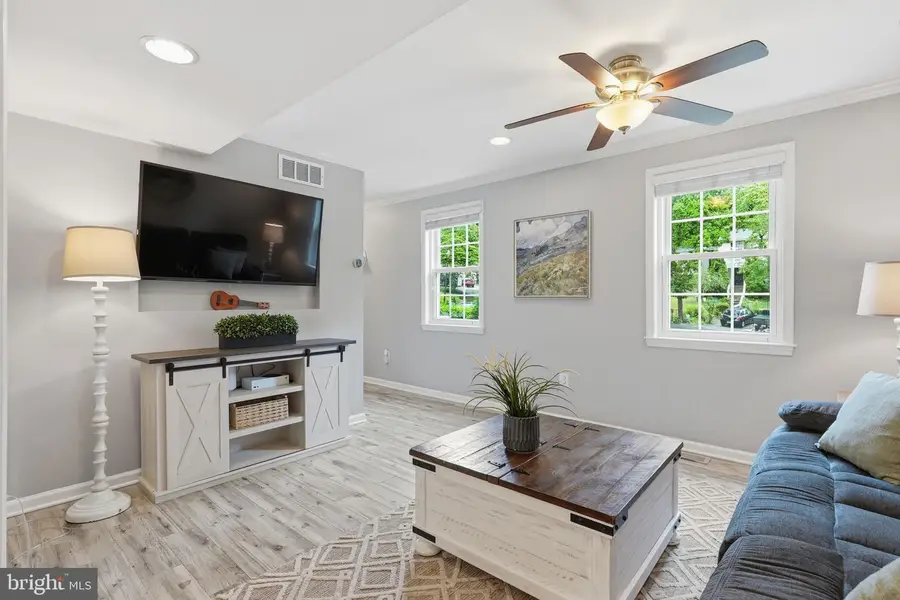 925 Ryecroft Ct, Severna Park, MD 21146 - #2