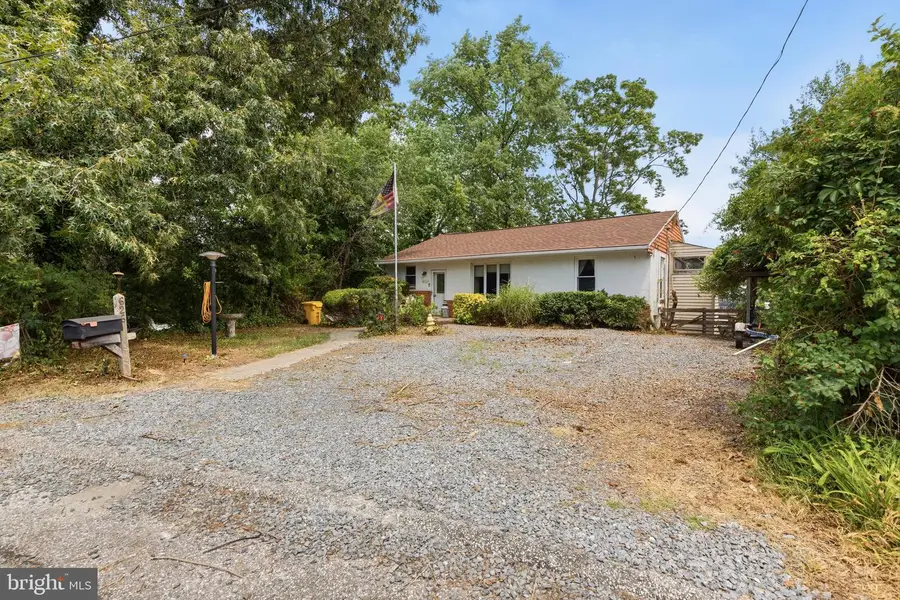 626 Laurel Dr, Pasadena, MD 21122 - #2