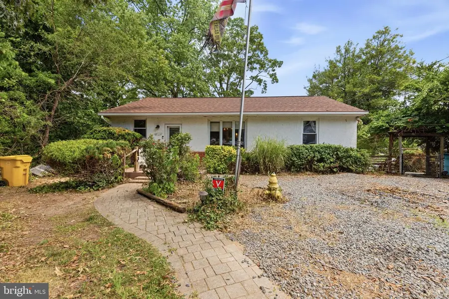626 Laurel Dr, Pasadena, MD 21122 - #3