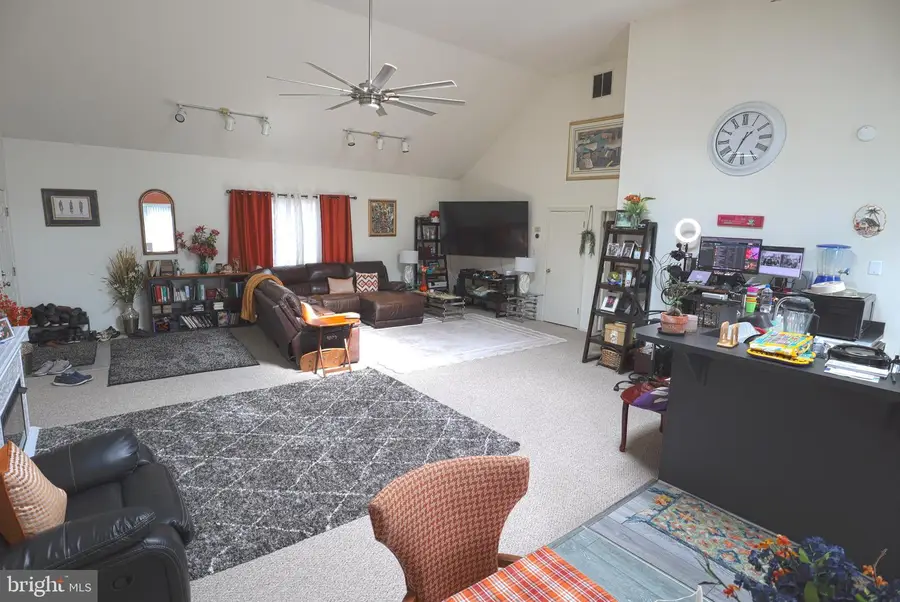 131 Midland Rd, Glen Burnie, MD 21060 - #3