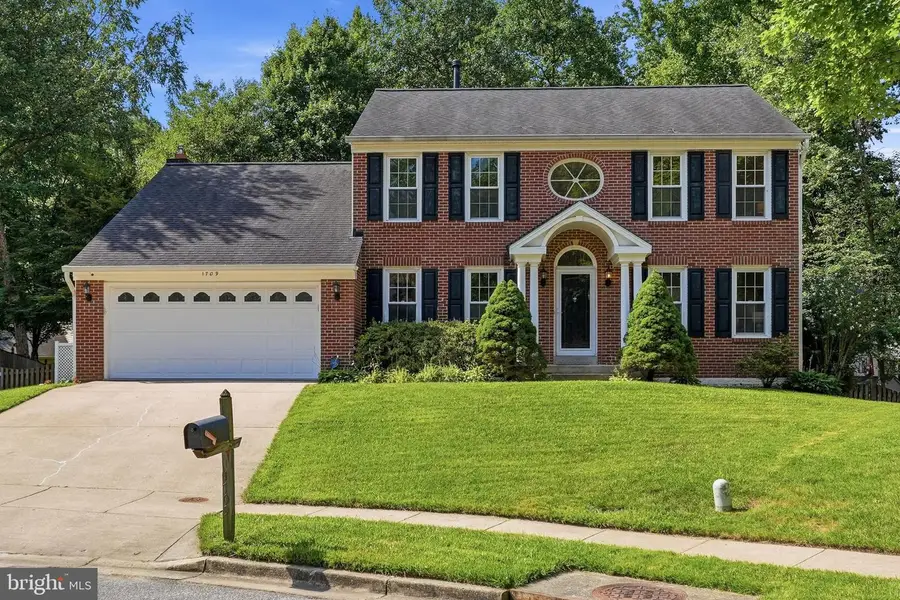 1709 Bloomsberry Ct, Crofton, MD 21114 - #2