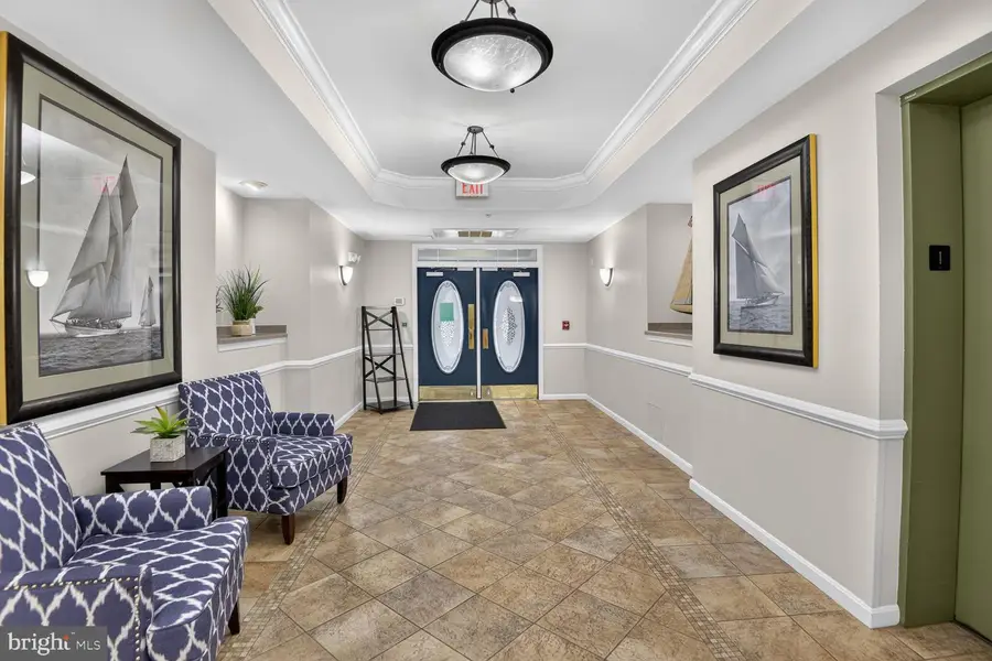 420 Hamlet Club Dr #304, Edgewater, MD 21037 - #2